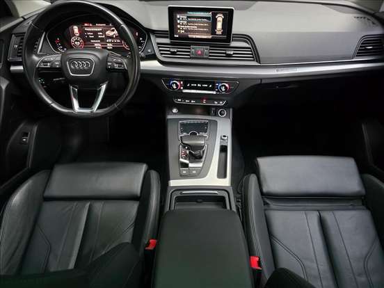 AUDI-Q5-2018