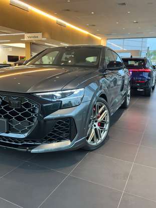 AUDI-RS Q8-2026