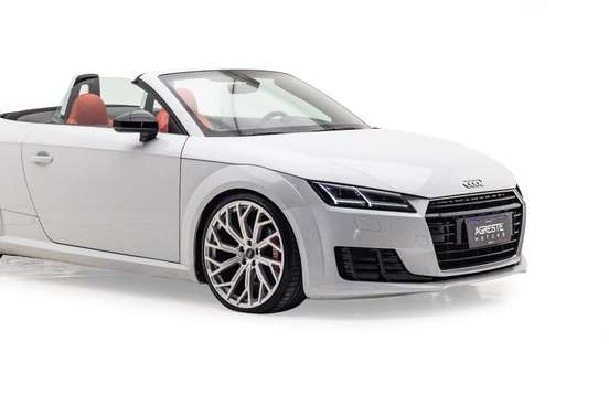 AUDI-TT-2015