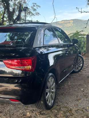 AUDI-A1-1.4 TFSI ATTRACTION 16V 122CV GASOLINA 2P AUTOMÁTICO AUDI-A1-2011