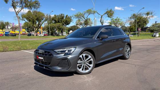 AUDI A3 2.0 40 TFSI GASOLINA SPORTBACK PERFORMANCE BLACK S-TRONIC