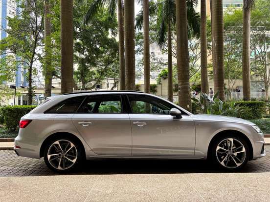 AUDI-A4-2019
