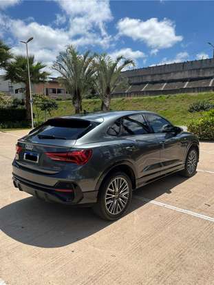 AUDI-Q3-2023
