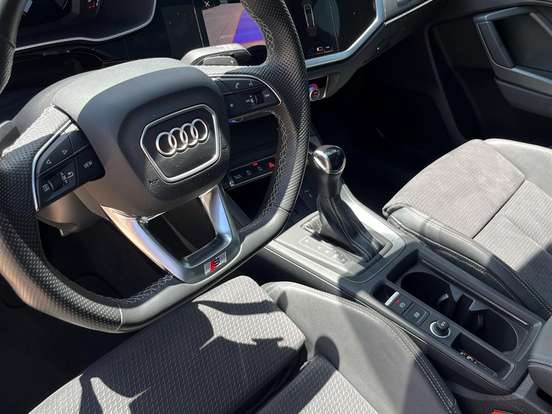 AUDI-Q3-2.0 40 TFSI GASOLINA SPORTBACK PERFORMANCE BLACK QUATTRO TIPTRONIC AUDI-Q3-2023