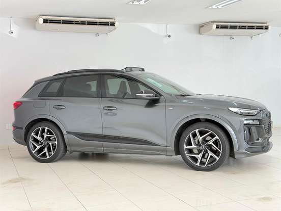 AUDI-Q6 E-TRON-100 KW ELÉTRICO PERFORMANCE BLACK QUATTRO AUDI-Q6 E-TRON-2025