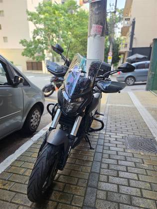 BAJAJ DOMINAR 400 