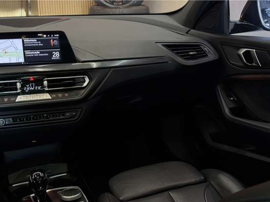 BMW-118i-1.5 12V GASOLINA M SPORT STEPTRONIC BMW-118i-2023