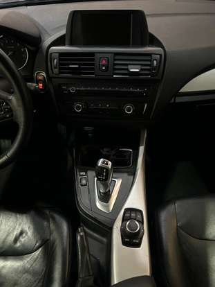 BMW-118i-2013