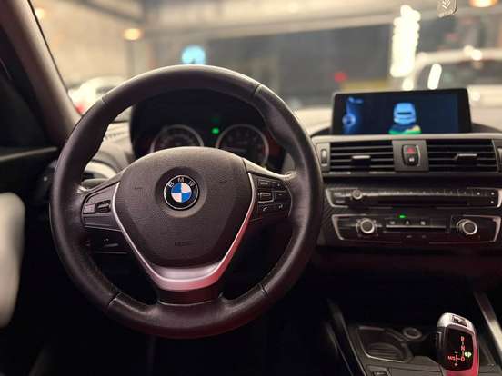 BMW-118i-2014