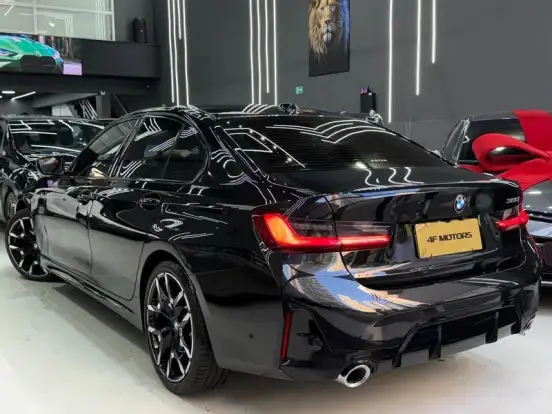BMW-320i-2025