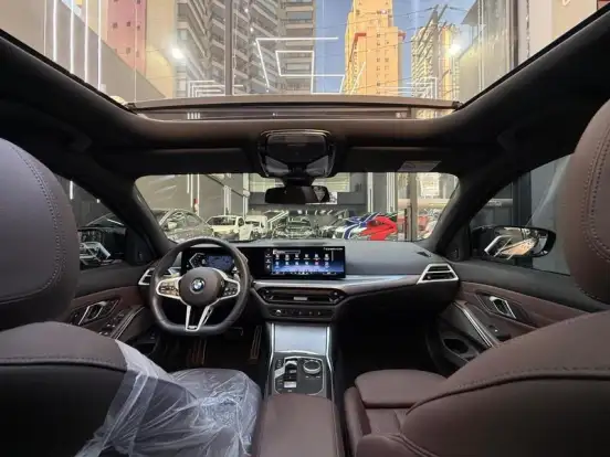 BMW-320i-2025