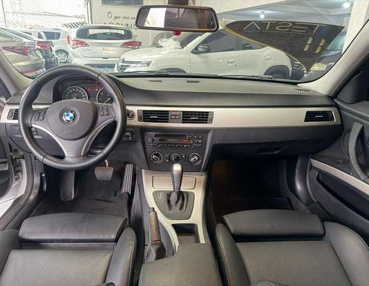 BMW-320i-2.0 16V GASOLINA 4P AUTOMÁTICO BMW-320i-2011