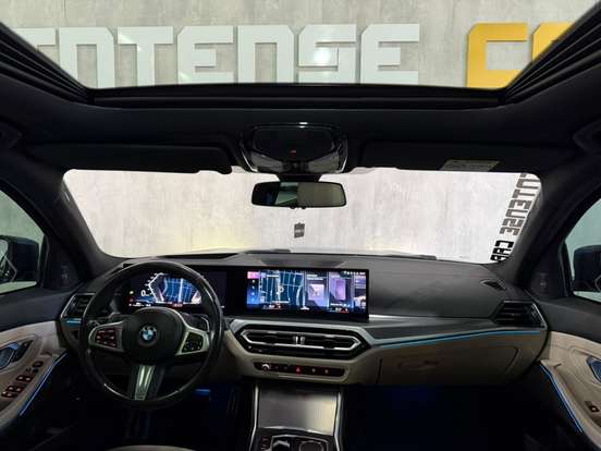 BMW-320i-2022