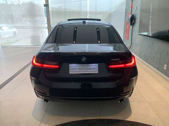 BMW-320i-2025