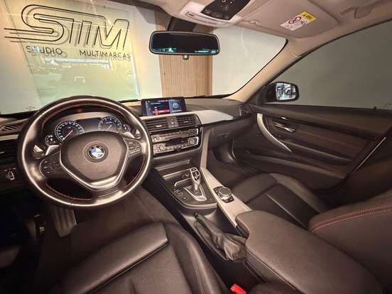 BMW-320i-2018
