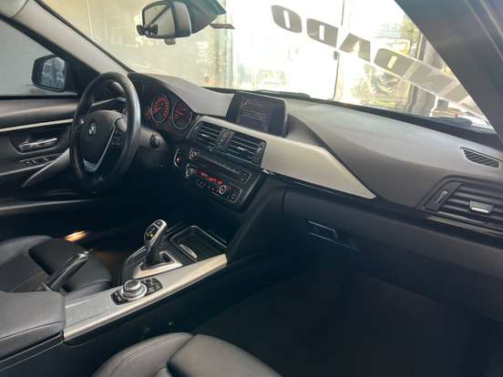 BMW-328i-2015