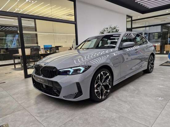 BMW-330e-2.0 16V TURBO HÍBRIDO M SPORT AUTOMÁTICO BMW-330e-2025