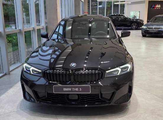 BMW-330e-2025