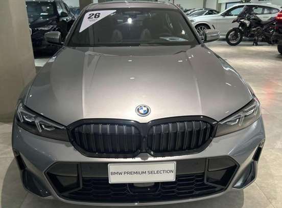 BMW-330e-2026
