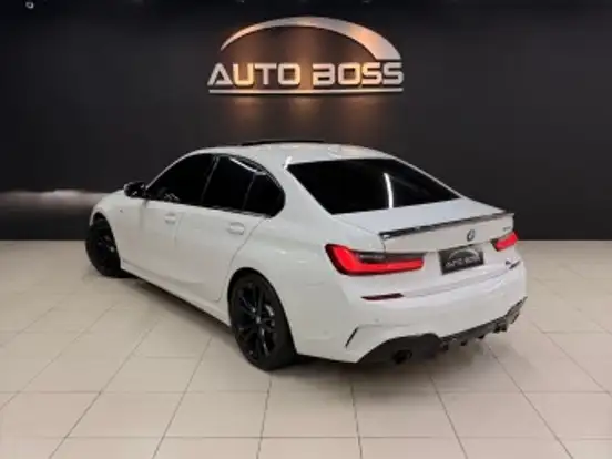 BMW-330i-2.0 16V TURBO GASOLINA M SPORT AUTOMÁTICO BMW-330i-2019
