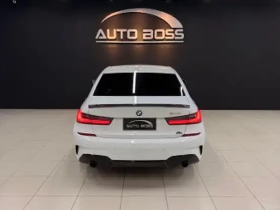 BMW-330i-2.0 16V TURBO GASOLINA M SPORT AUTOMÁTICO BMW-330i-2019