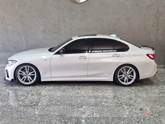 BMW-330i-2.0 16V TURBO GASOLINA M SPORT AUTOMÁTICO BMW-330i-2019