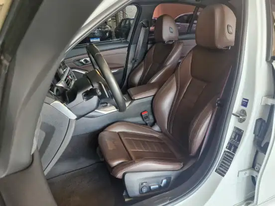 BMW-330i-2.0 16V TURBO GASOLINA M SPORT AUTOMÁTICO BMW-330i-2019