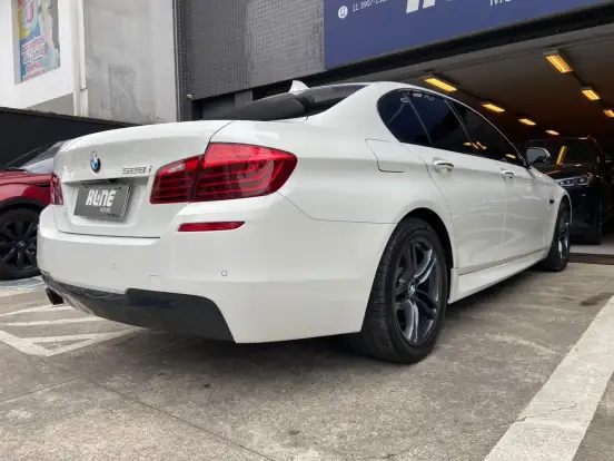 BMW-528i-2.0 M SPORT 16V GASOLINA 4P AUTOMÁTICO BMW-528i-2014