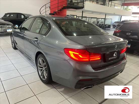BMW-530i-2.0 16V TURBO GASOLINA M SPORT AUTOMÁTICO BMW-530i-2017