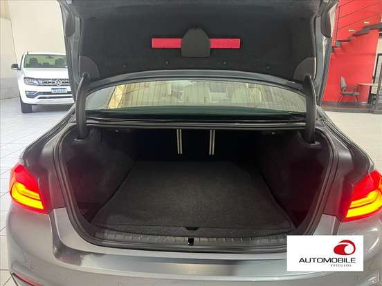 BMW-530i-2.0 16V TURBO GASOLINA M SPORT AUTOMÁTICO BMW-530i-2017