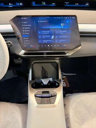 BMW-iX3-2026