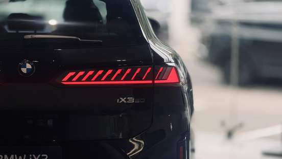 BMW-iX3-2026