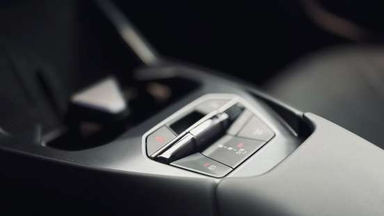 BMW-iX3-2026
