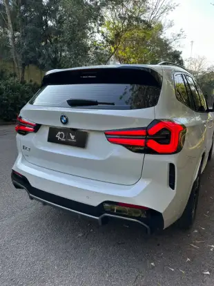 BMW-iX3-2023