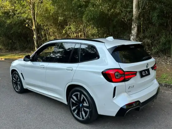 BMW-iX3-ELÉTRICO M SPORT BMW-iX3-2023