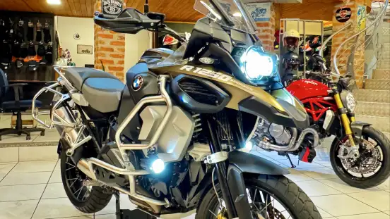 BMW-R 1250 GS ADVENTURE PREMIUM + EXCLUSIVE-2020