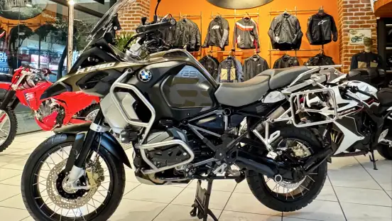BMW-R 1250 GS ADVENTURE PREMIUM + EXCLUSIVE-2020