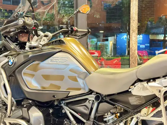 BMW-R 1250 GS ADVENTURE PREMIUM + EXCLUSIVE BMW-R 1250 GS ADVENTURE PREMIUM + EXCLUSIVE-2020