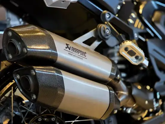 BMW-R 1300 GS ADVENTURE TRIPLE BLACK-2026
