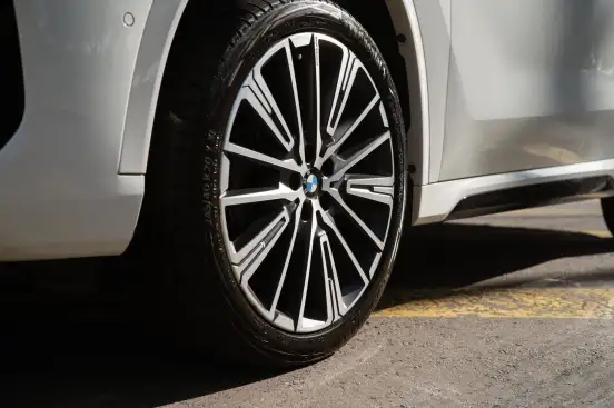 BMW-X1-2024