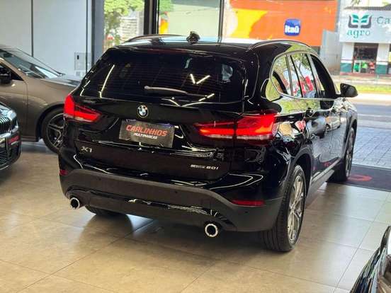 BMW-X1-2021