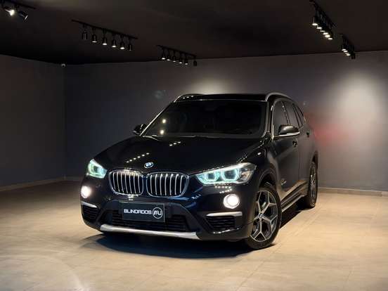 BMW-X1-2.0 16V TURBO ACTIVEFLEX SDRIVE20I X-LINE 4P AUTOMÁTICO BMW-X1-2017
