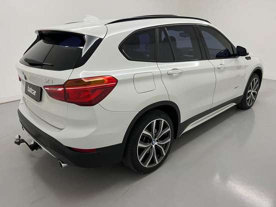 BMW-X1-2.0 16V TURBO ACTIVEFLEX XDRIVE25I SPORT 4P AUTOMÁTICO BMW-X1-2016