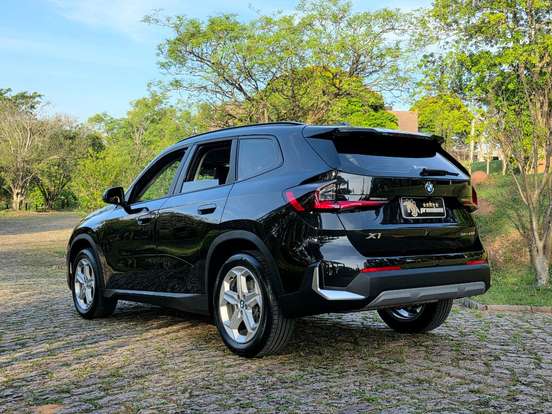 BMW-X1-2025