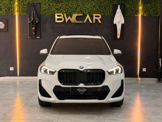 BMW-X1-2024