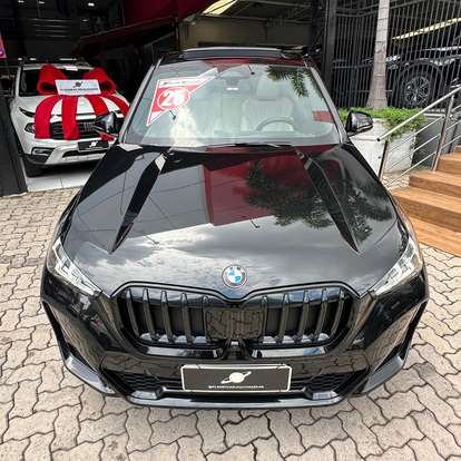 BMW-X1-2024
