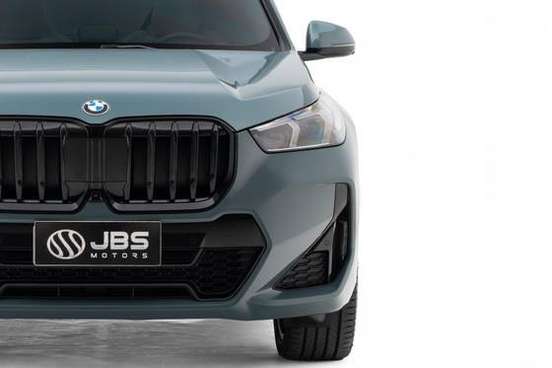 BMW-X1-2024