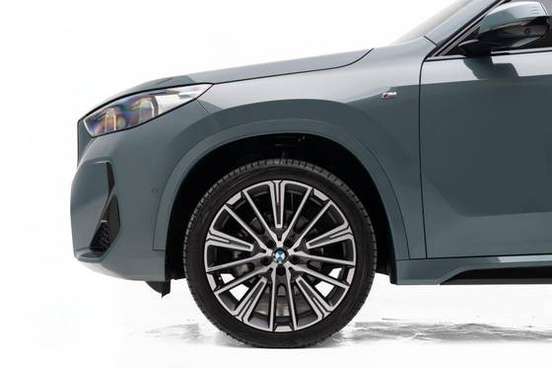 BMW-X1-2024