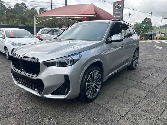 BMW-X1-2025