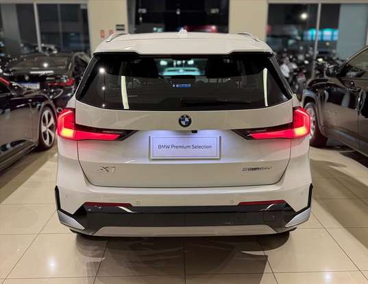 BMW-X1-2024